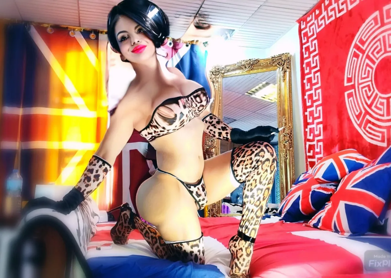 Escorts London, England Kandela Xxl