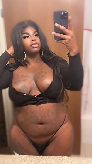 Escorts Los Angeles, California Delicious is HERE!!! XTRA LARGE PARTY GIRL Delicious!! !! Fully functional! and willing to do anything she👆🏽👇🏽 Wont (( NO LIMITS))