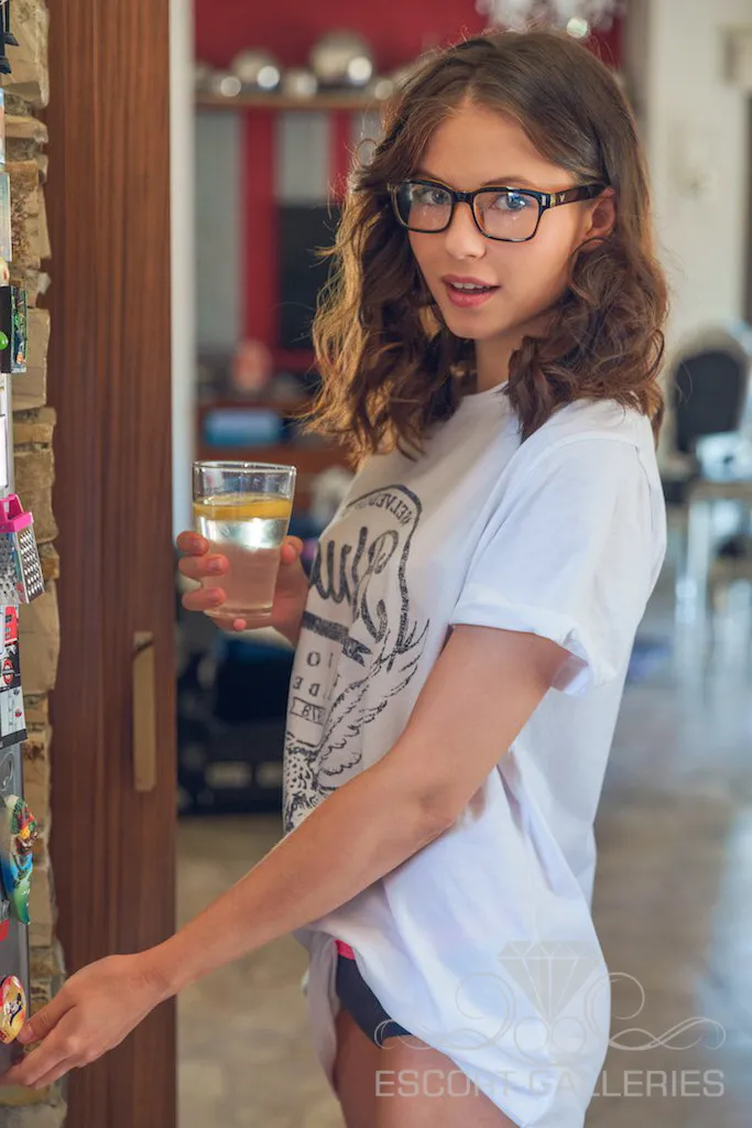 Escorts Paris, France Jaine