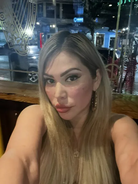 Escorts Honolulu, Hawaii Ruby