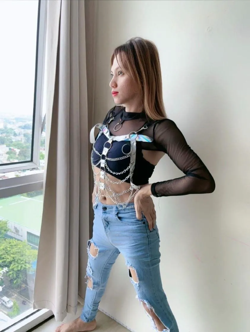 Escorts Makati City, Philippines Wild Maxine