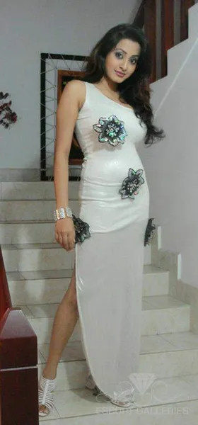 Escorts India Mumbai high profile model escort