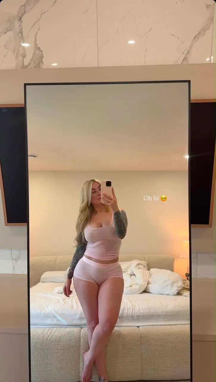 Escorts Winnipeg, Manitoba Ashley