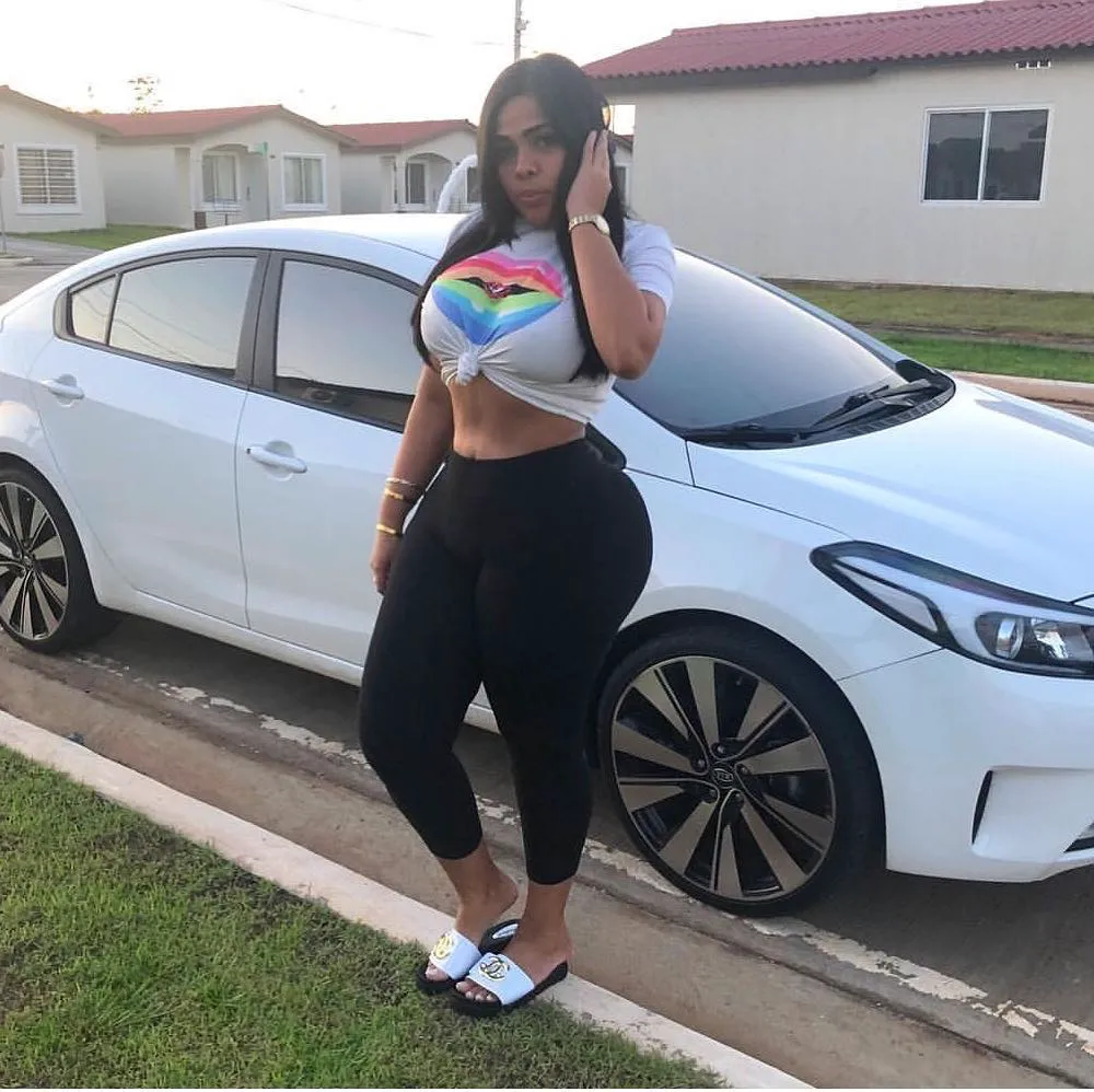 Escorts Muscat, Oman Sexy Escort Lucy Just Make A Date With Me