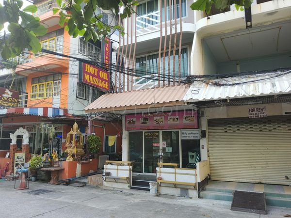 Massage Parlors Pattaya, Thailand Siripen Massage