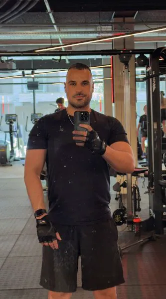 Escorts Amsterdam, Netherlands Sir_Emir