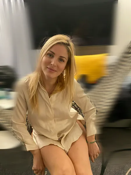 Escorts Paris, France Alexa