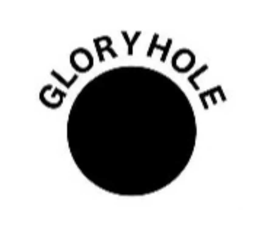 Escorts Norwich, England GLORY HOLE - NORWICH - discrete & anonymous fun offered