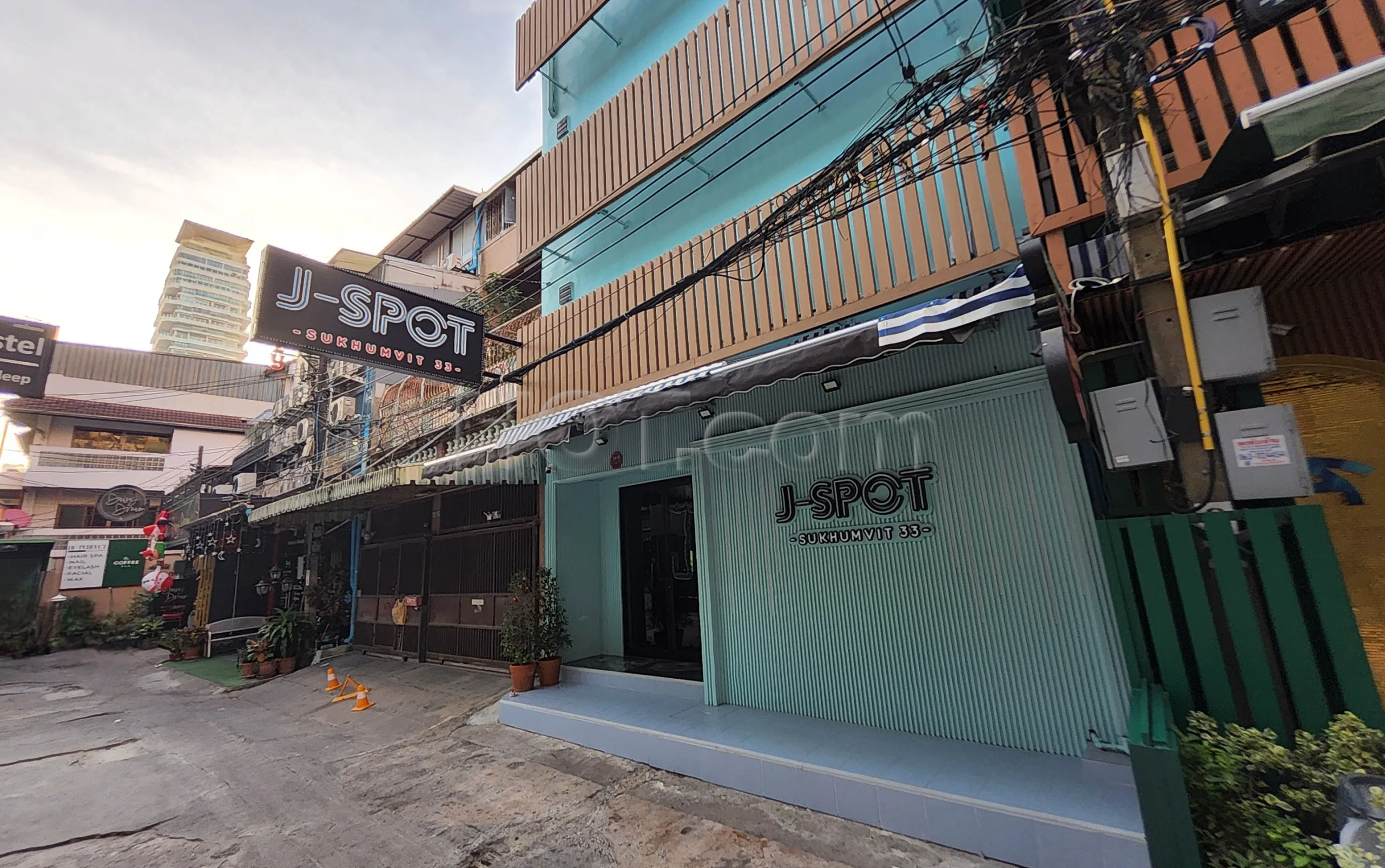 Bangkok, Thailand J-Spot