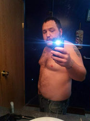 Escorts Carbondale, Illinois Young attractive man willing and readyeady to please