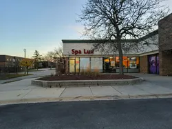 Buffalo Grove, Illinois Lux Spa