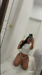 Escorts Queens, New York OLIVA SLIM GIRL INDEPENDENT