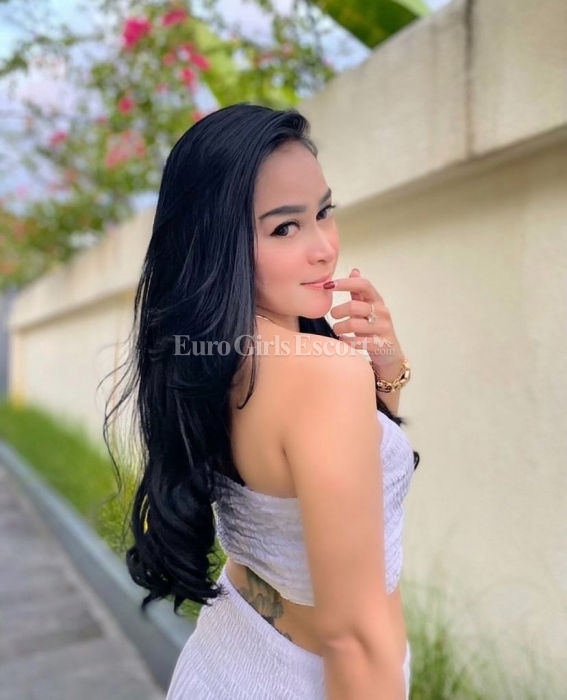 Escorts Bandung, Indonesia Tania Kharisma