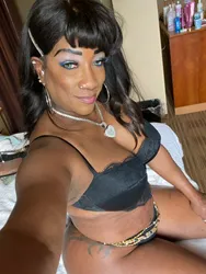 Escorts Cincinnati, Ohio Blair the beautiful black queen