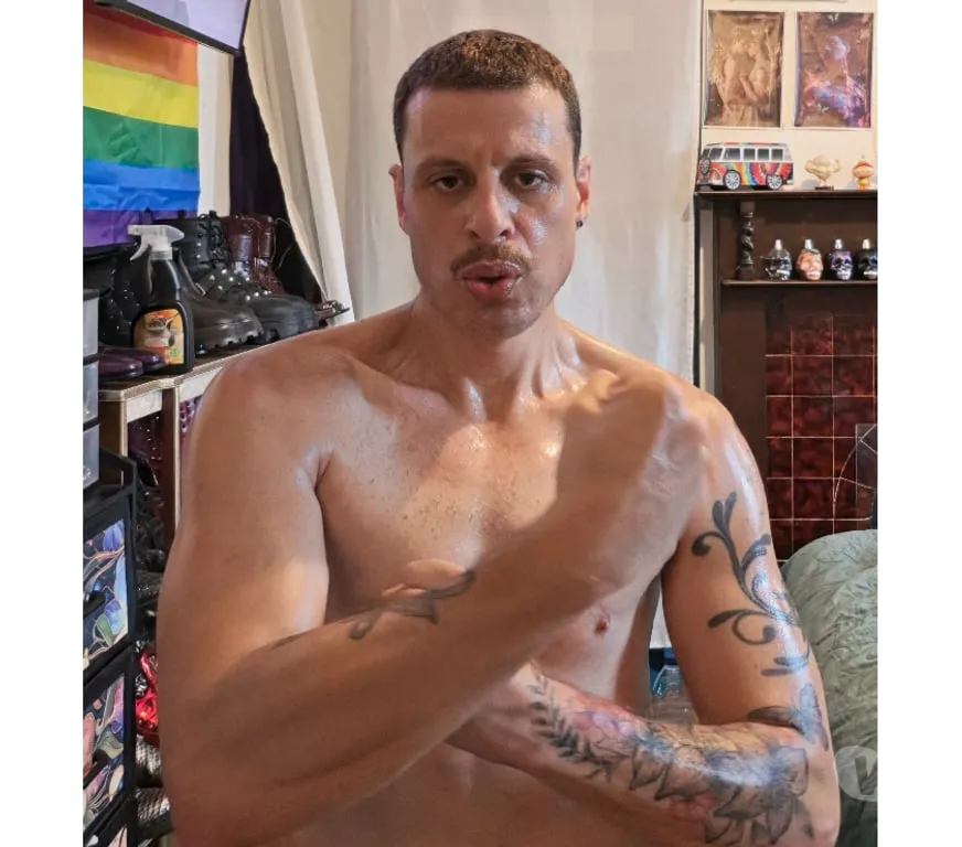 Escorts East Kilbride, Scotland 🇧🇷🇮🇹outcall only hot friendly guy
