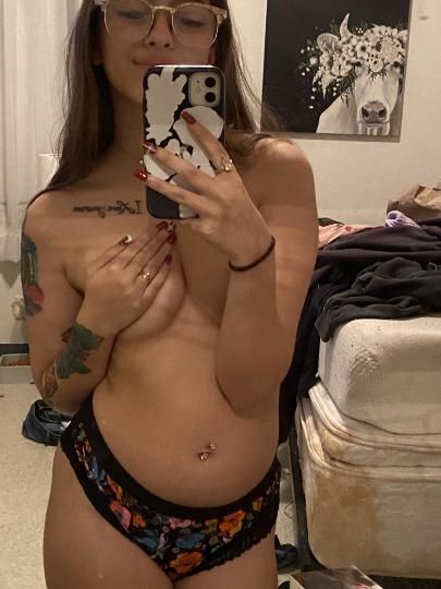 Escorts Medicine Hat, Alberta 💕Horny Girl 💕 Ready To Meet💋🌹  years Old 🤫💕⚘