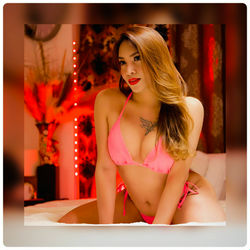 Escorts Gold Coast, Australia Mistress KimzyEvans fucker/Poppers