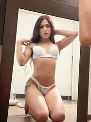 Escorts Hollywood, California Visiting.Nayelis