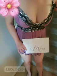 Escorts Hamilton, Ontario LILY and SISI