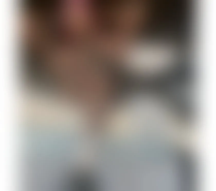 Escorts Finsbury, England CD bottom available
