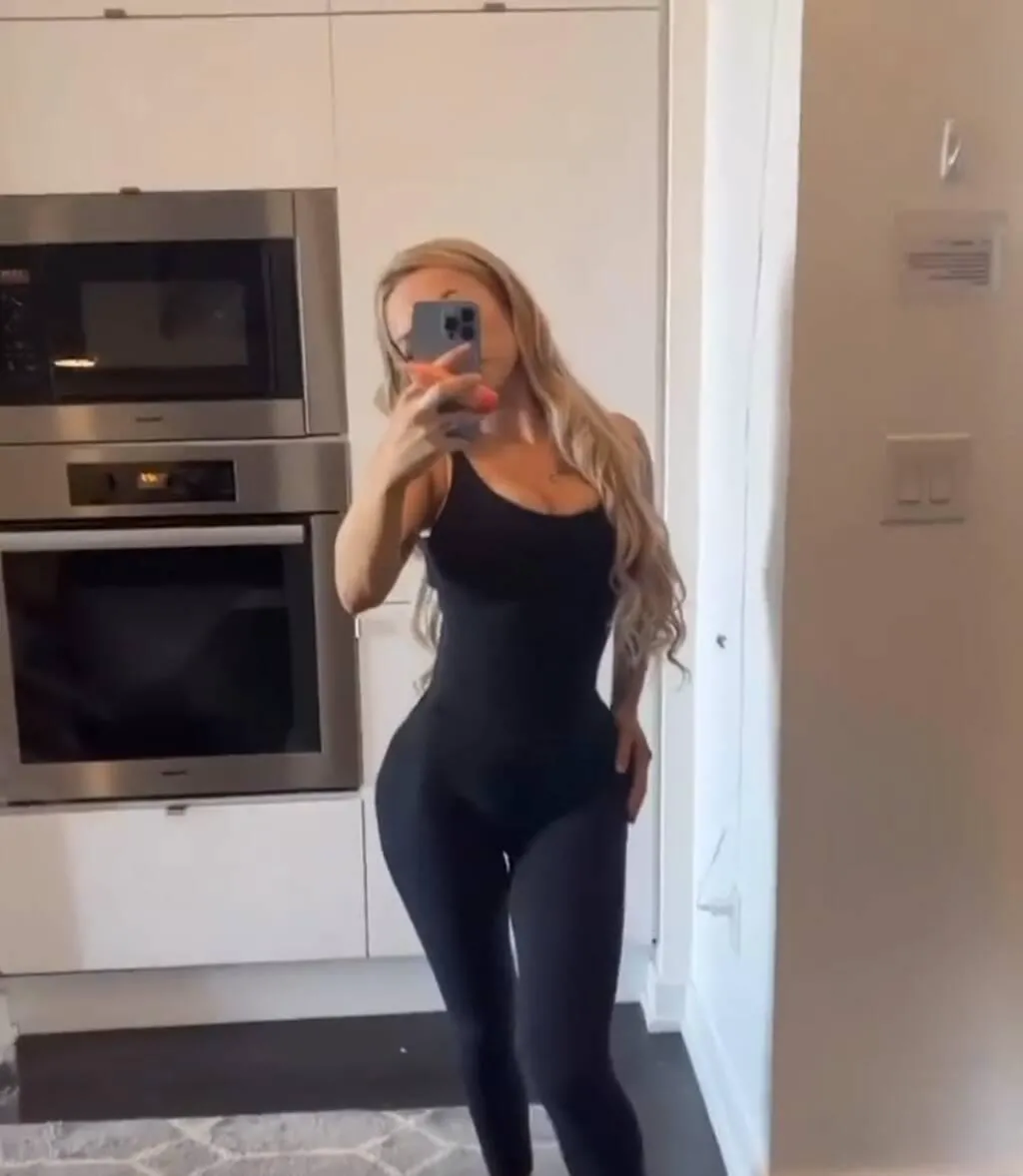 Escorts Brampton, Ontario CLAIRE