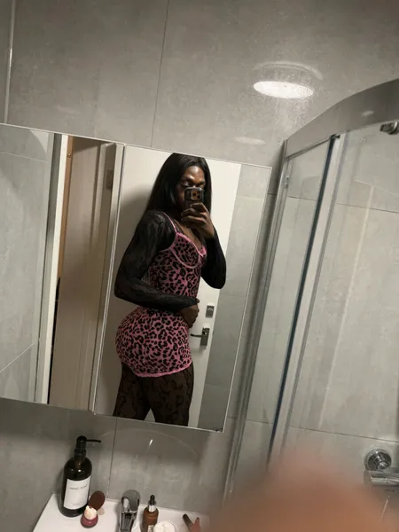 Escorts London, England British Kaylaxxl