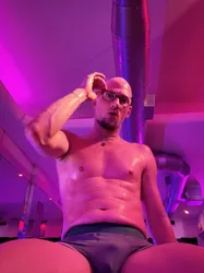 Escorts Tulum, Mexico Nakedyogiguy