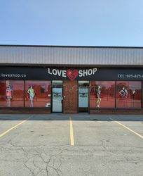 Oakville, Ontario Love Shop