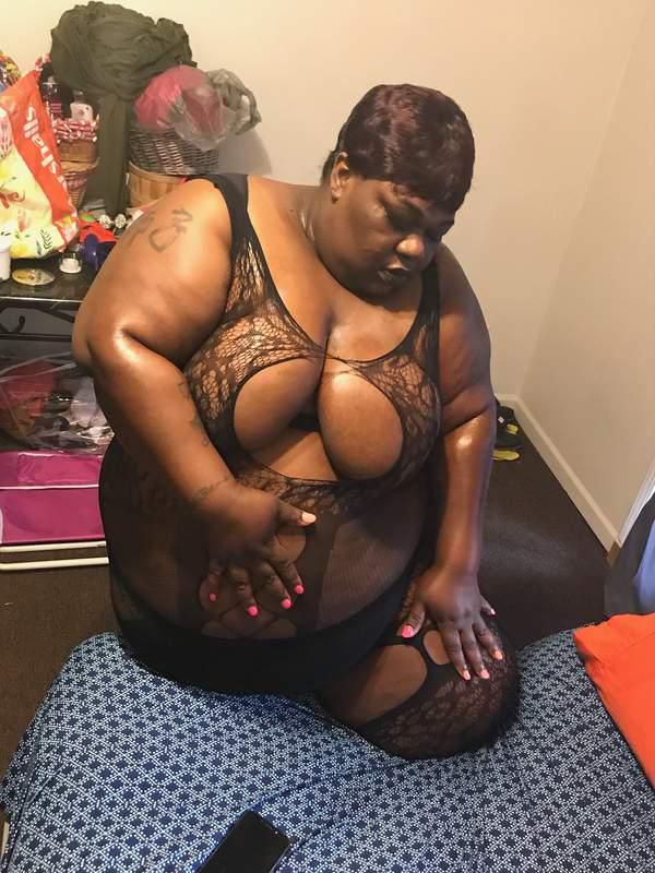Escorts Lafayette, Indiana Come choke me spank me tie me up so I can crave more