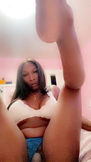 Escorts Columbus, Ohio VISTING GUESS WHOS BACK GREAT ASS, & PHENOMINAL THROAT GOAT come get the best nut with me best in your city !!