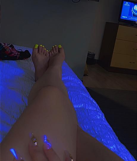 Escorts Sacramento, California HAWAIIAN FOOT FETISH 🌺 GODDESS 😍👣 SNEAK AWAY AND PLAY 🤤