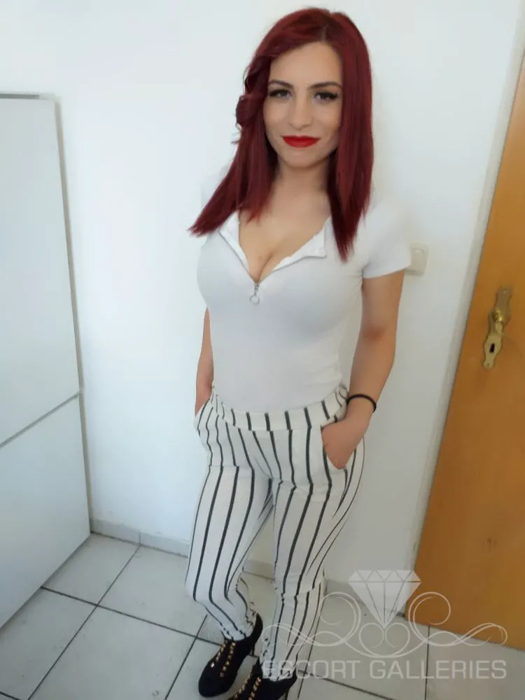 Escorts Dusseldorf, Germany Adelina