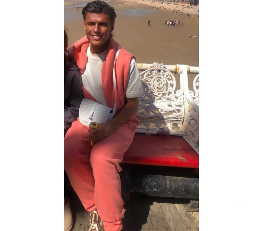 Escorts Blackburn, England 22 y o tanned and slim