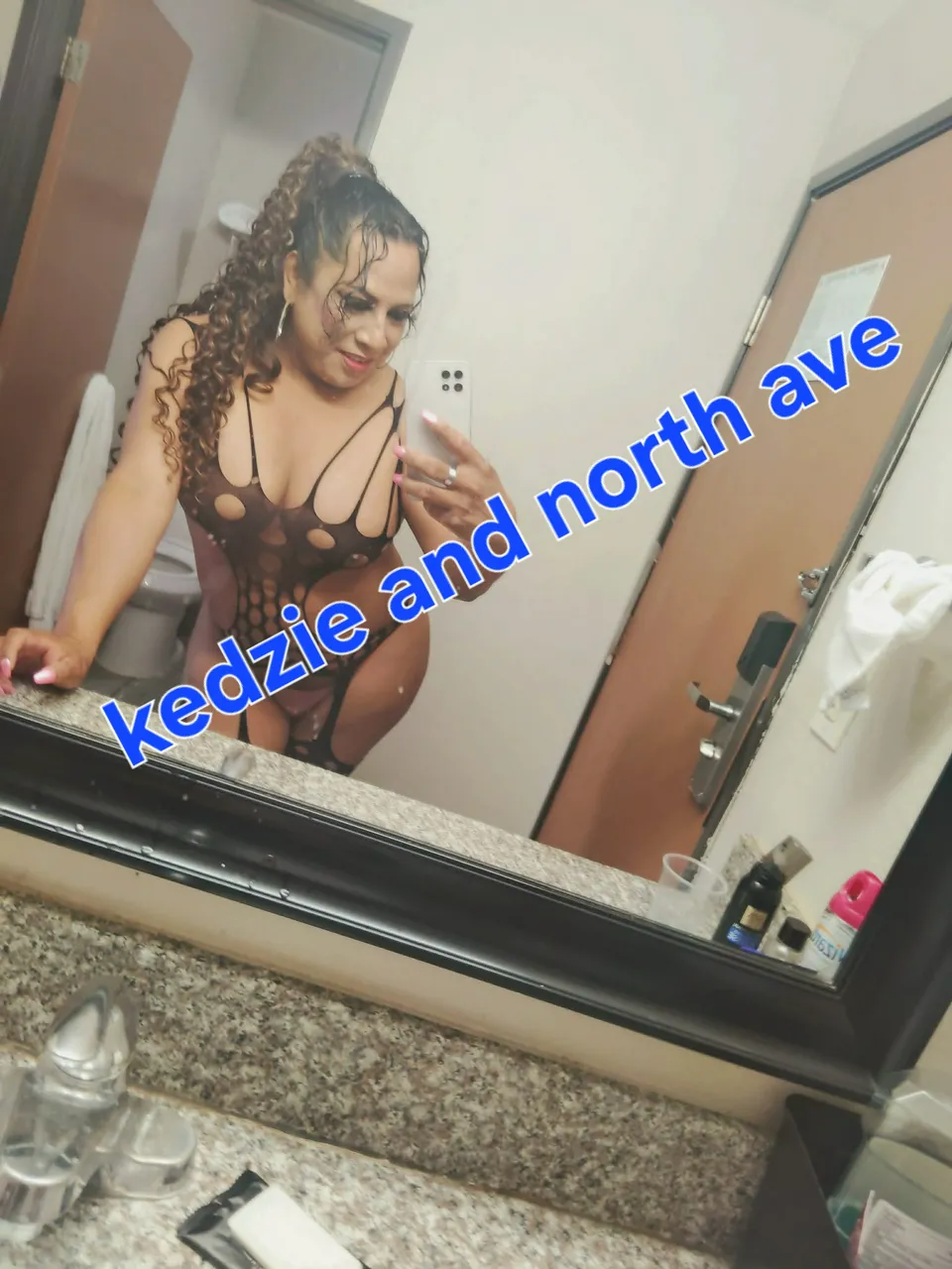 Escorts Chicago, Illinois 20MIN TO DOWNTOWN
