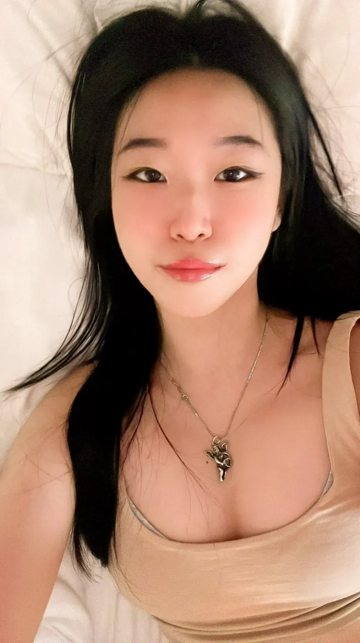 Escorts Madison, Wisconsin I AM AN ASIAN CALL GIRL THAT WANTS YOU SO DEEP INSIDE OF ME