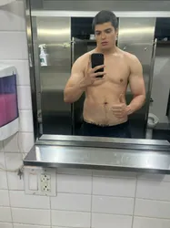 Escorts New York City, New York Romantic_Russ
