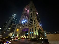 Freelance Bar Dubai, United Arab Emirates Cin Cin Bar
