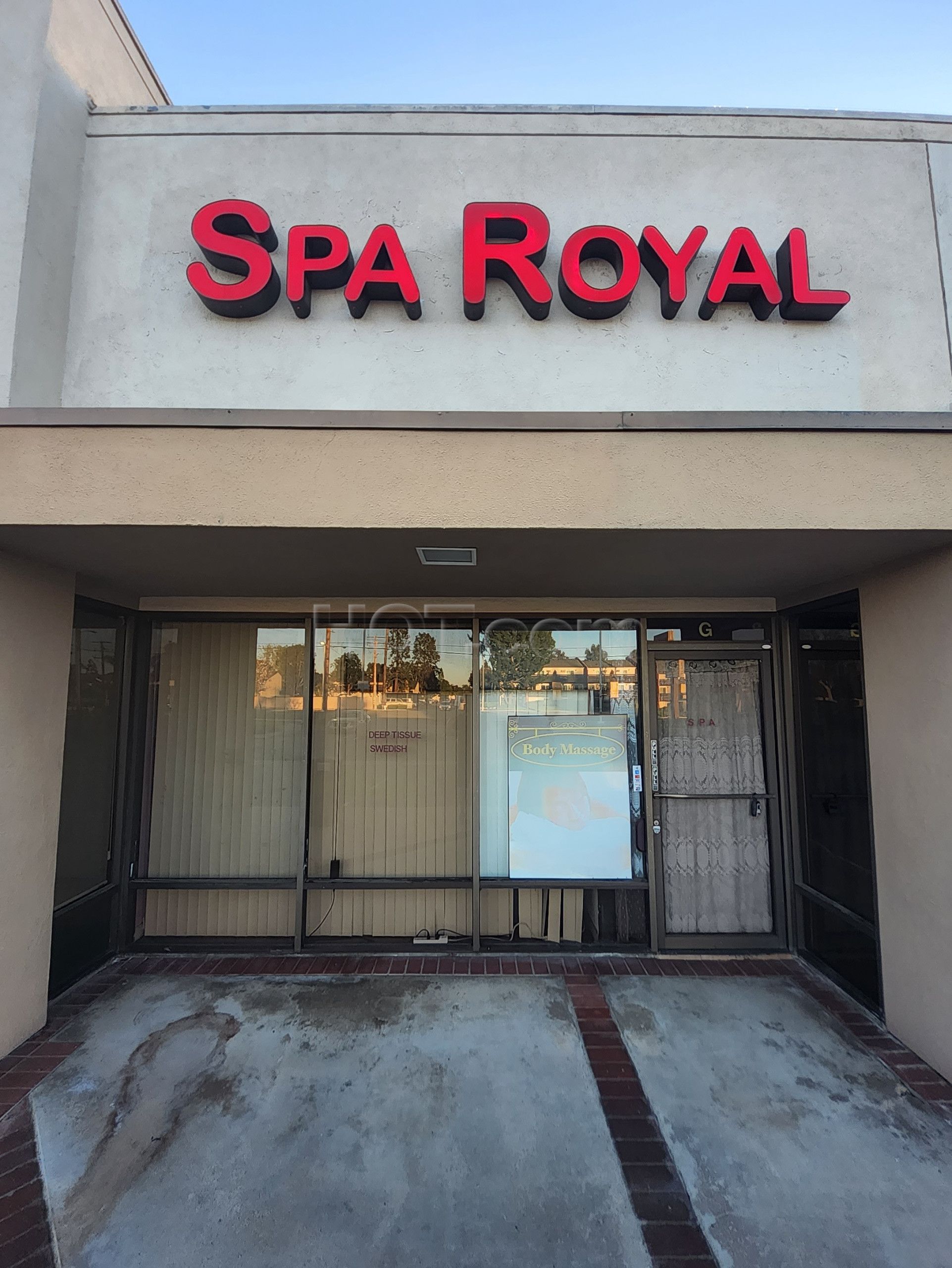 Orange, California Spa Royal