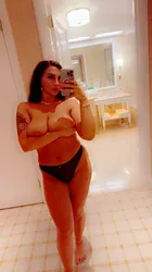Escorts Toronto, Ontario SinthiaxXx