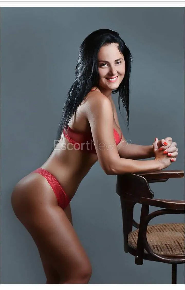 Escorts Malta Marrii