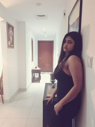 Escorts Dubai, United Arab Emirates Mahvi Indian Milf