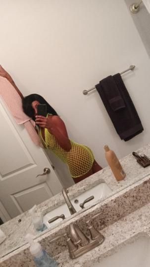 Escorts Memphis, Tennessee HORNY👅🤑incalls only 👄👄major squirter and deepthroat action $$ 💦 💦😉 😘