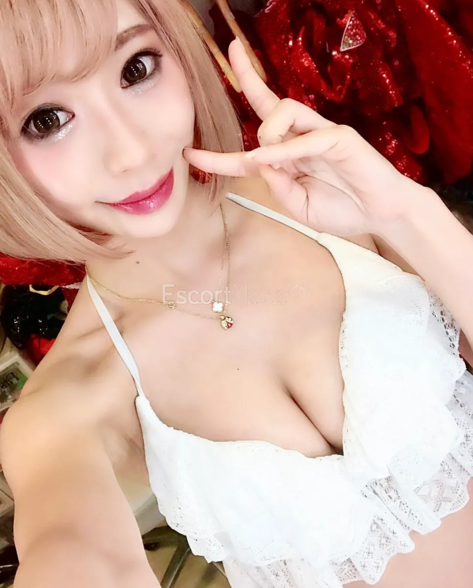 Escorts Japan AKI