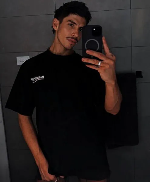 Escorts Melbourne, Australia LucaLovegood