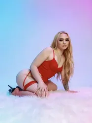 Escorts Houston, Texas SEDUCTIVE BLONDE Ready to Play