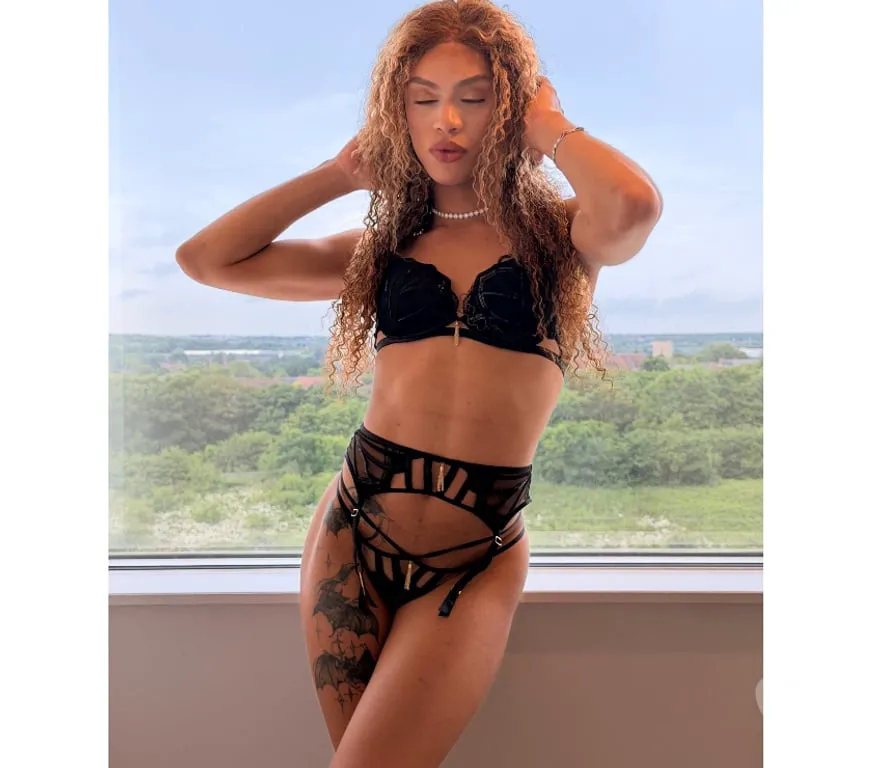 Escorts Manchester, England Goddess Jess Brazilian