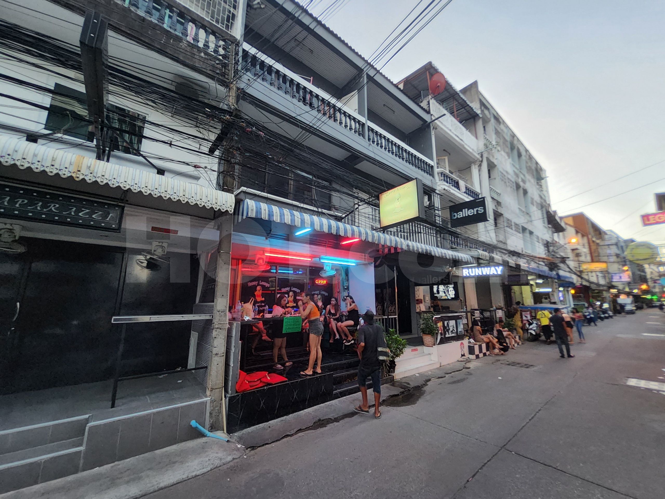 Pattaya, Thailand Hunny Lounge