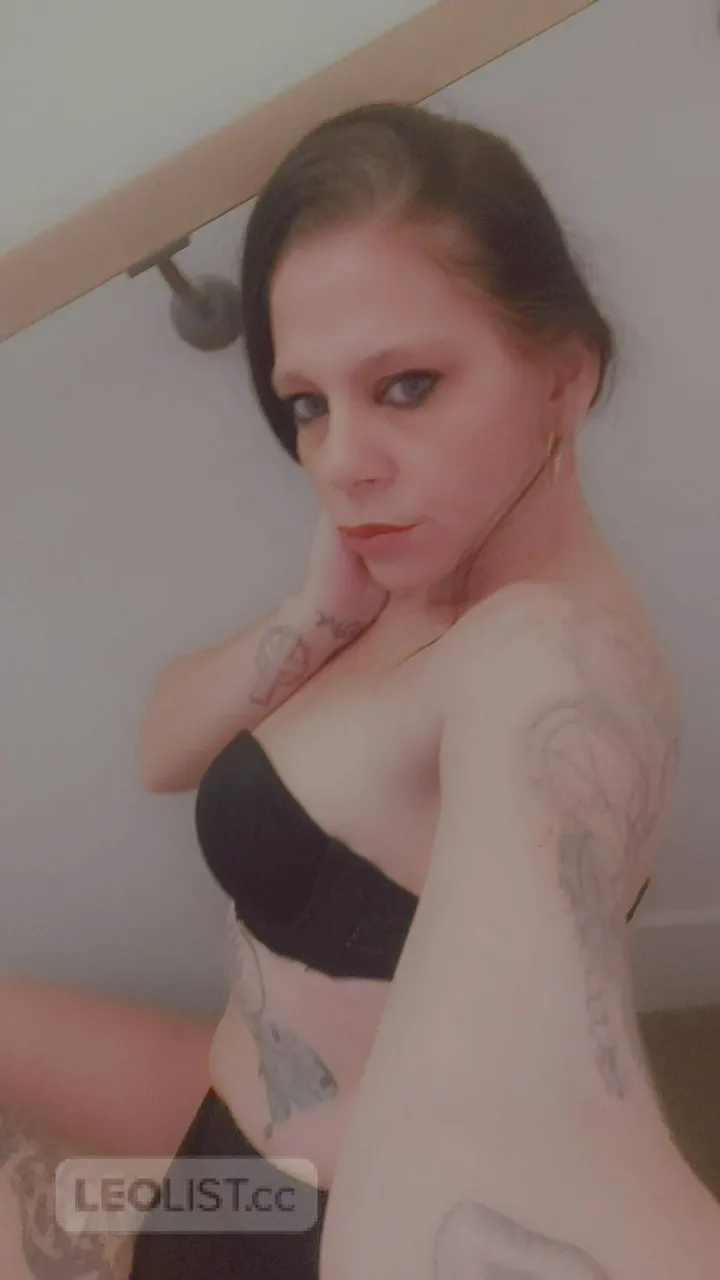 Escorts Laval, Quebec NOUVELLE EN VILLE XXX DISPONIBLE MAINTENANT XXX GFE INCLUS