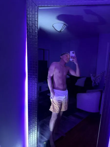 Escorts Chicago, Illinois FranchescoFerrer