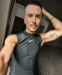 Escorts Sydney, Australia LatinoStudPiggy